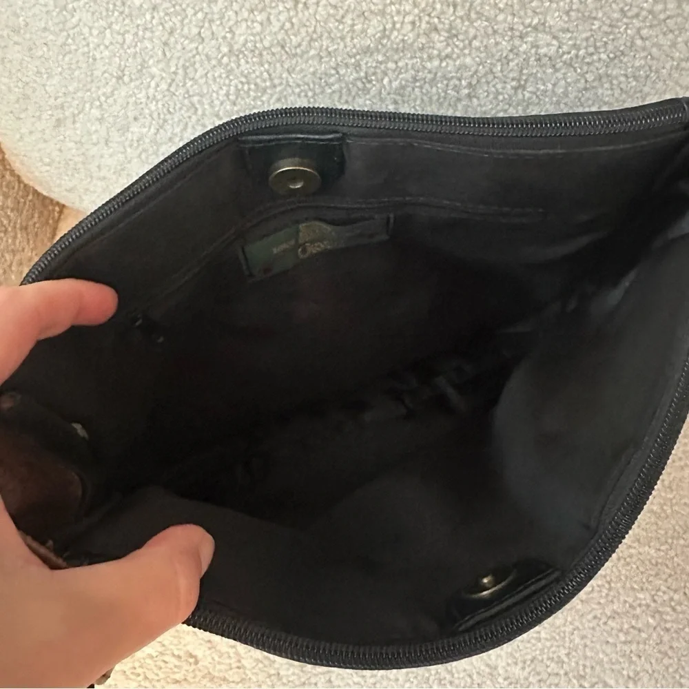Orvis vintage leather crossbody shoulder bag.